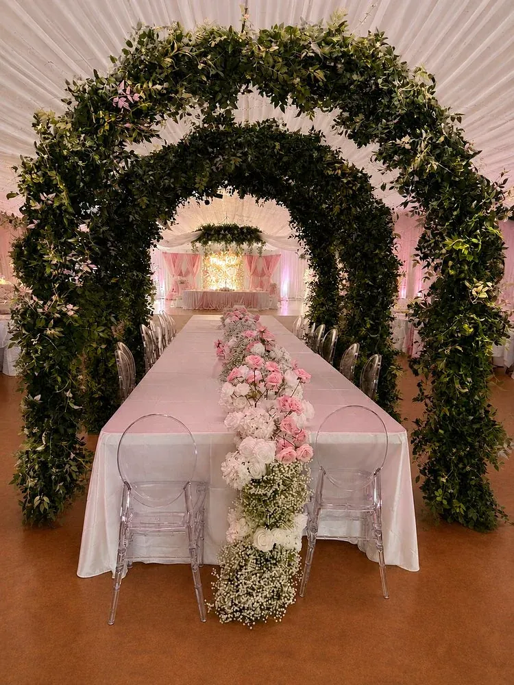9ft greenery arch