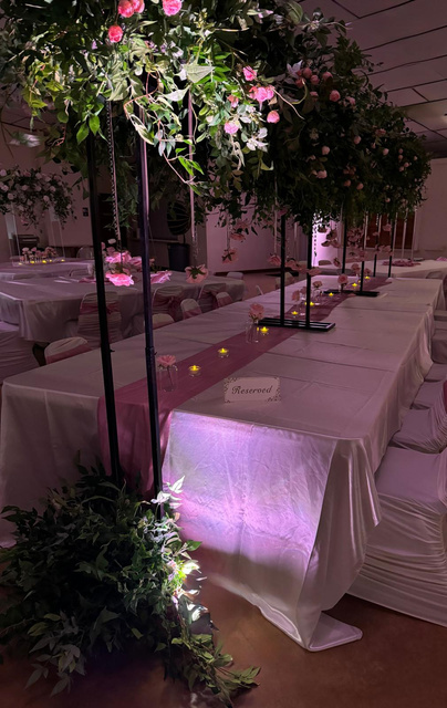 200 inch greenery runner arrangement 8ft height